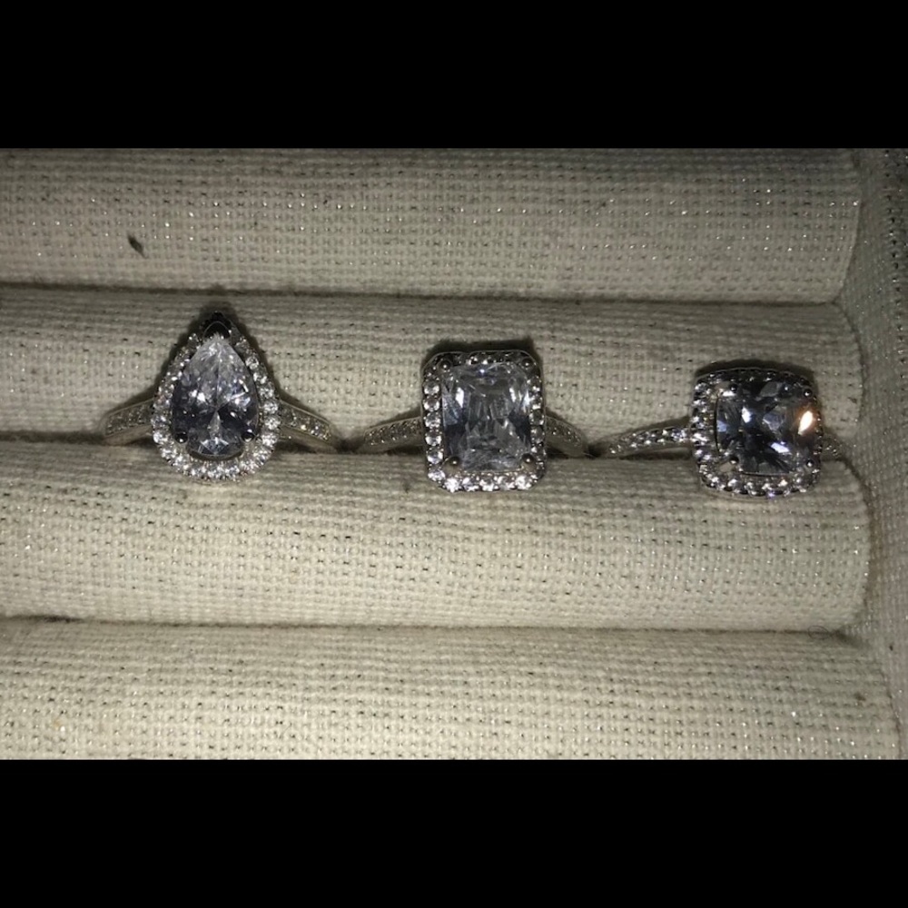 Ring - Picture 4 of 4